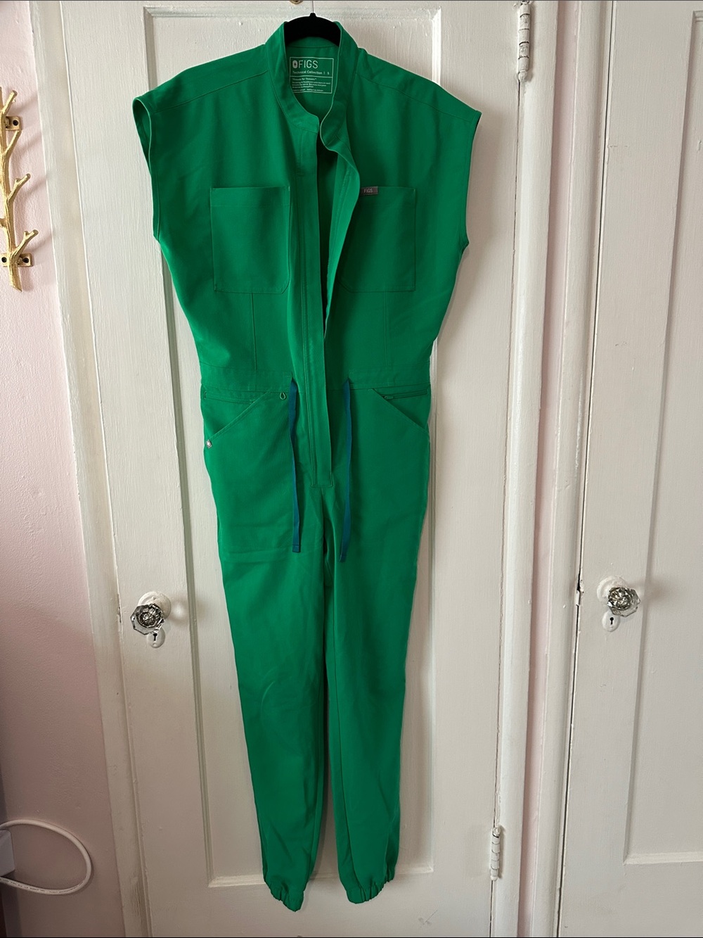 FIGS Rafaela jogger scrub jumpsuit in Evergreen size Small